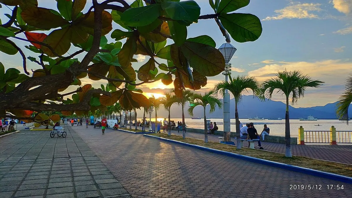 Baywalk