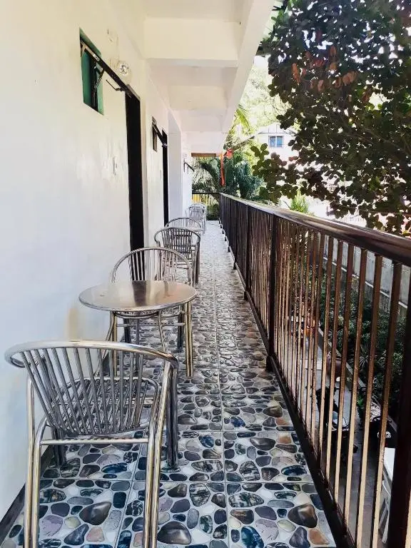 Ahras Place — room