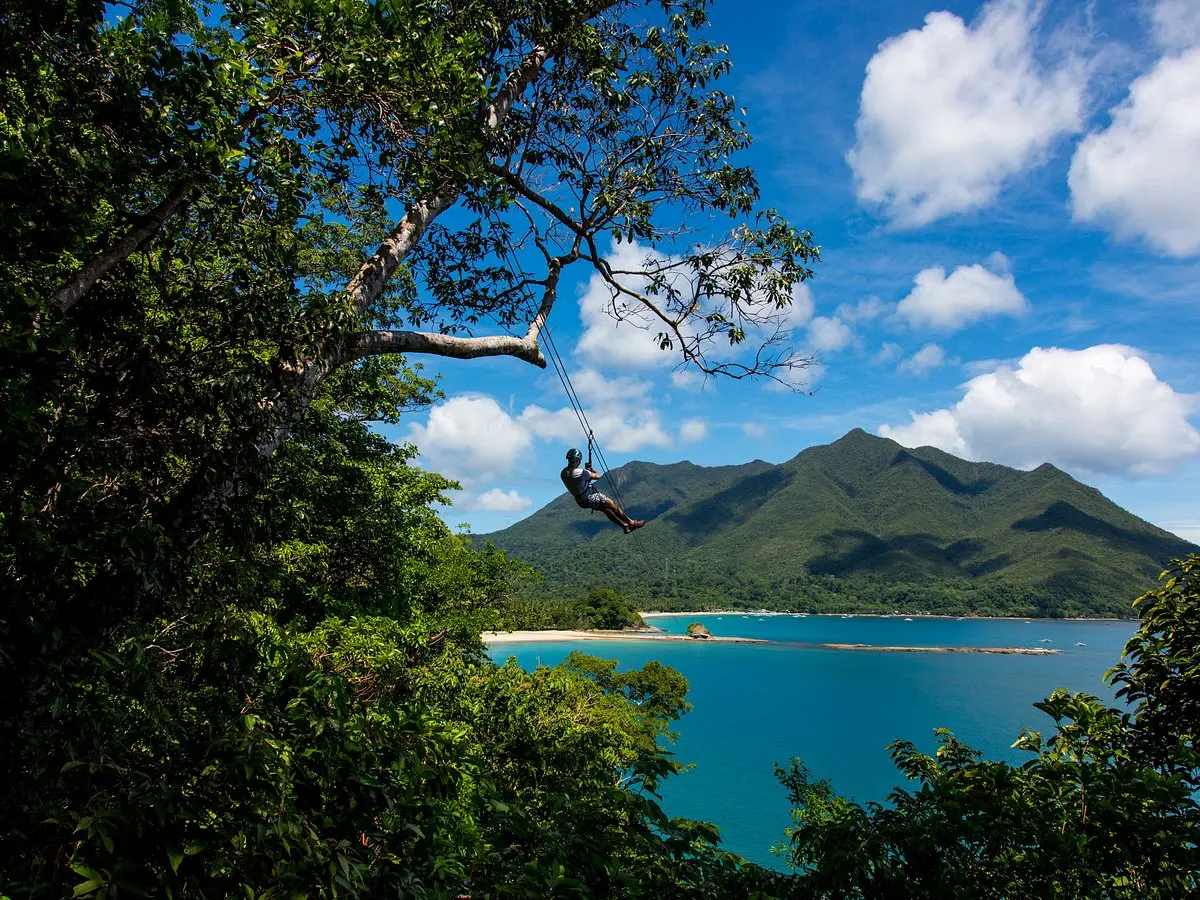 Ugong Rock zipline (optional)
